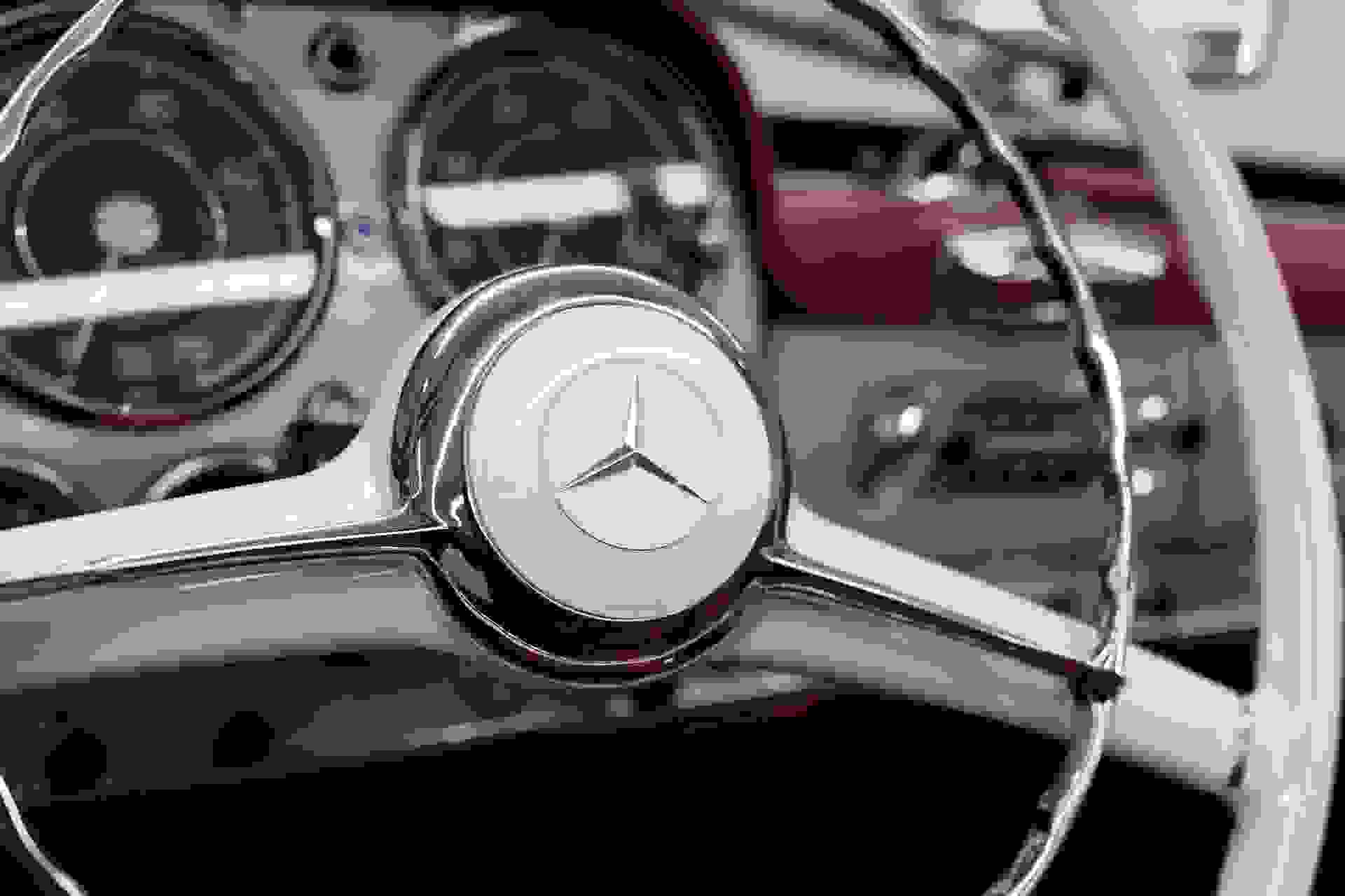 Mercedes-Benz 190SL Photo 623f9019-eb4b-4e86-a8ae-98e9e9bf22ca.jpg