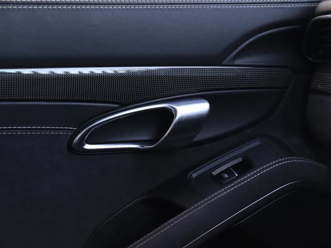 PORSCHE 911 Photo 23