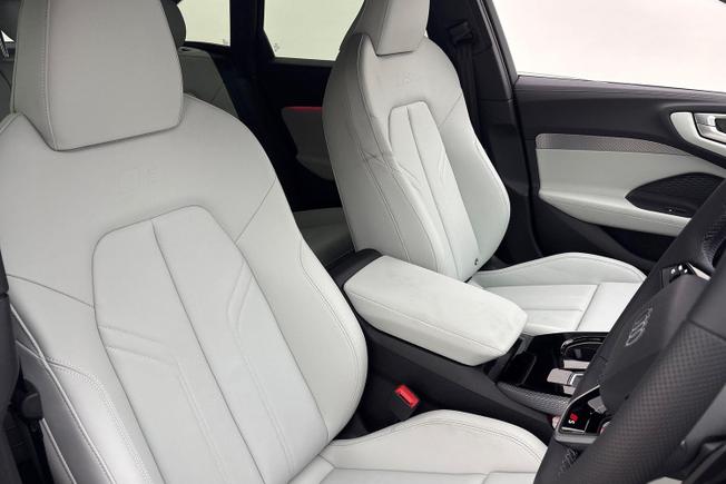 AUDI  A5 Photo 27