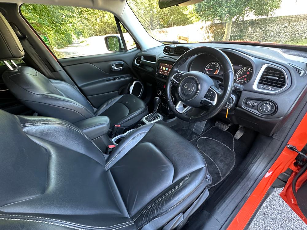 Used Jeep Renegade LW17YWJ 25
