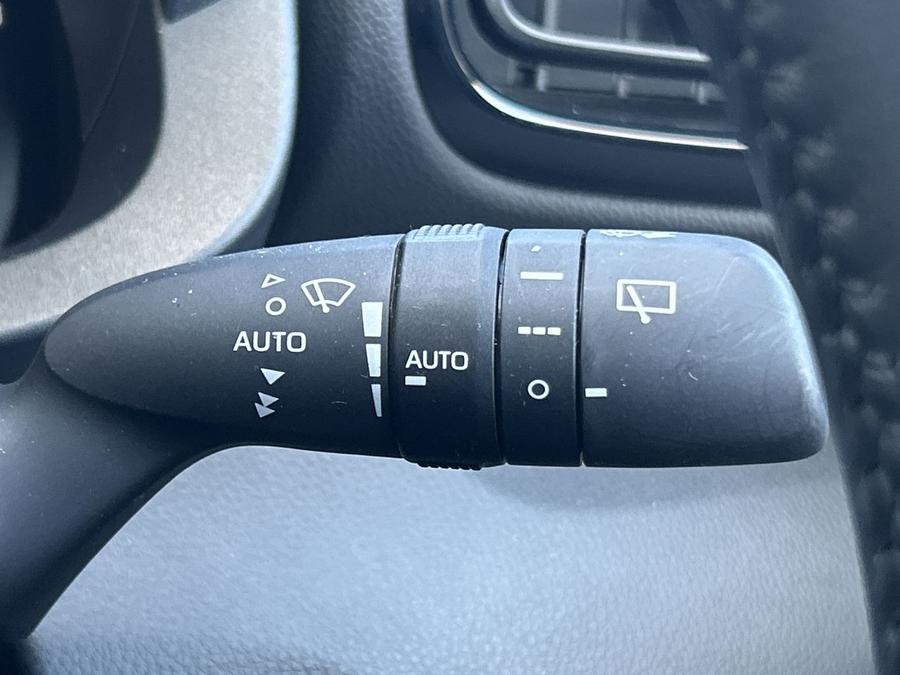Mazda Mazda2 HYBRID Photo 627329e9-893e-4e5a-b624-63b0c814c674.jpg