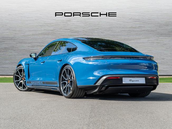 PORSCHE Taycan Photo 2