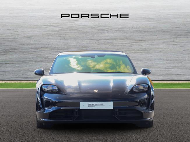PORSCHE Taycan Photo 6