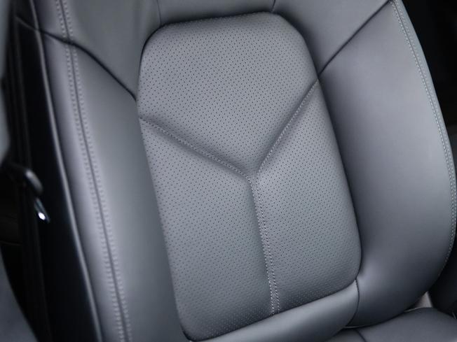 PORSCHE Macan Photo 13
