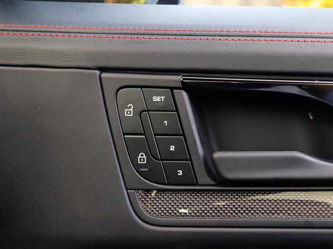 PORSCHE Cayenne Photo 28