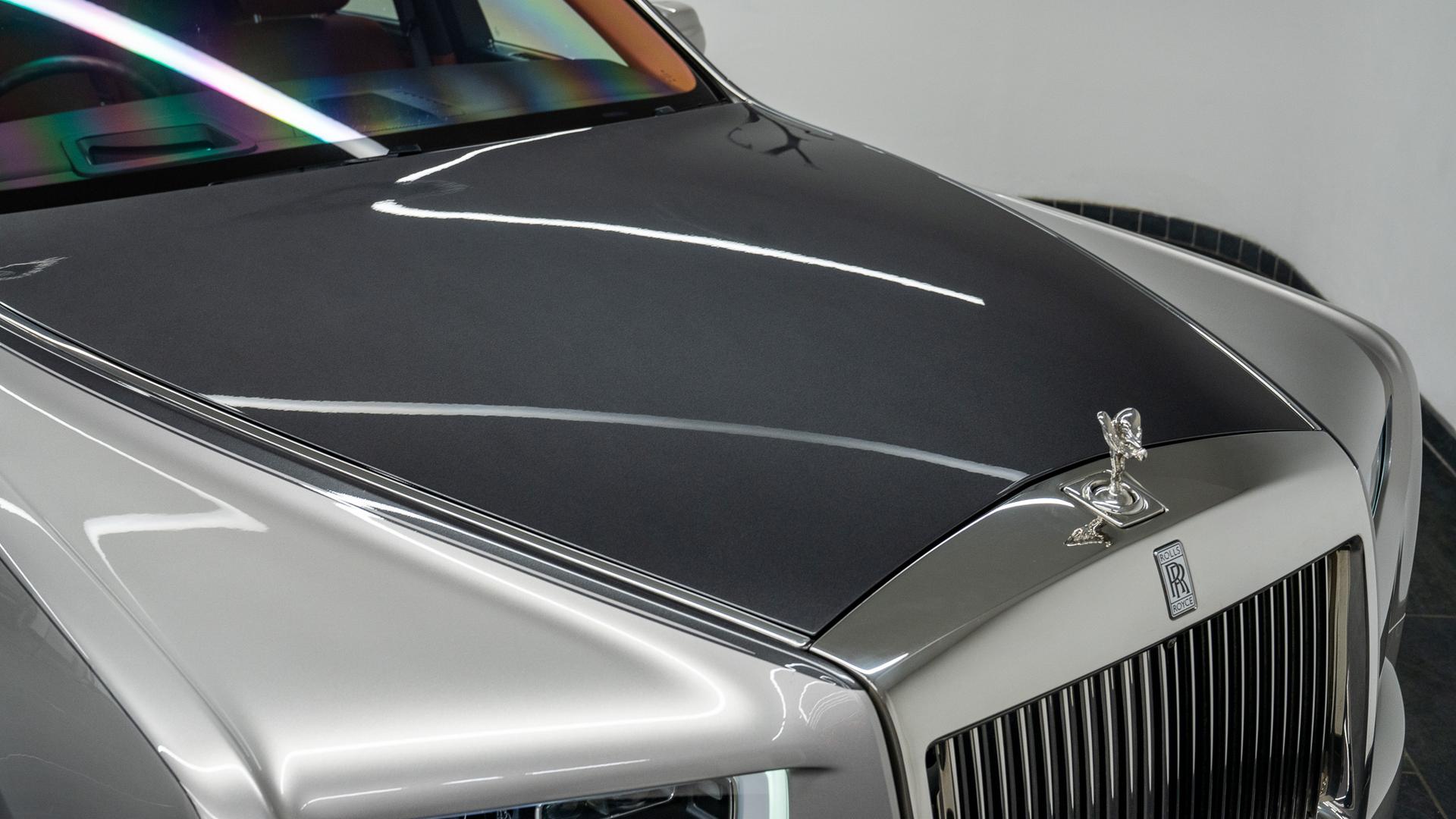 Rolls-Royce Phantom Photo 62944e9f-0f82-434a-af03-cd52df322bca.jpg