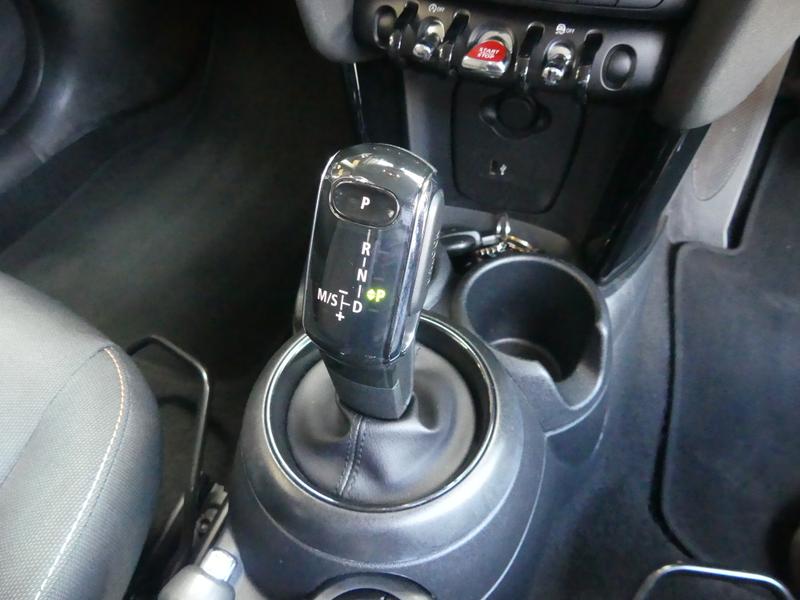 MINI Hatch Photo 62b10ad1-b083-4e81-9ee9-11c54c8eba97.jpg