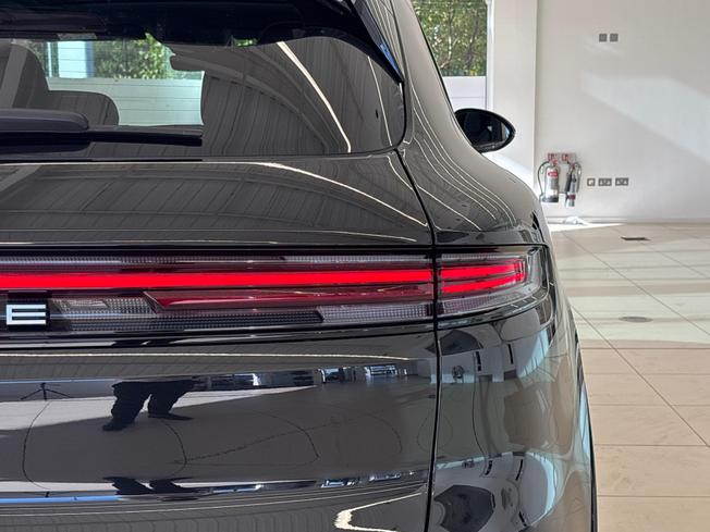 Porsche Cayenne Photo 23