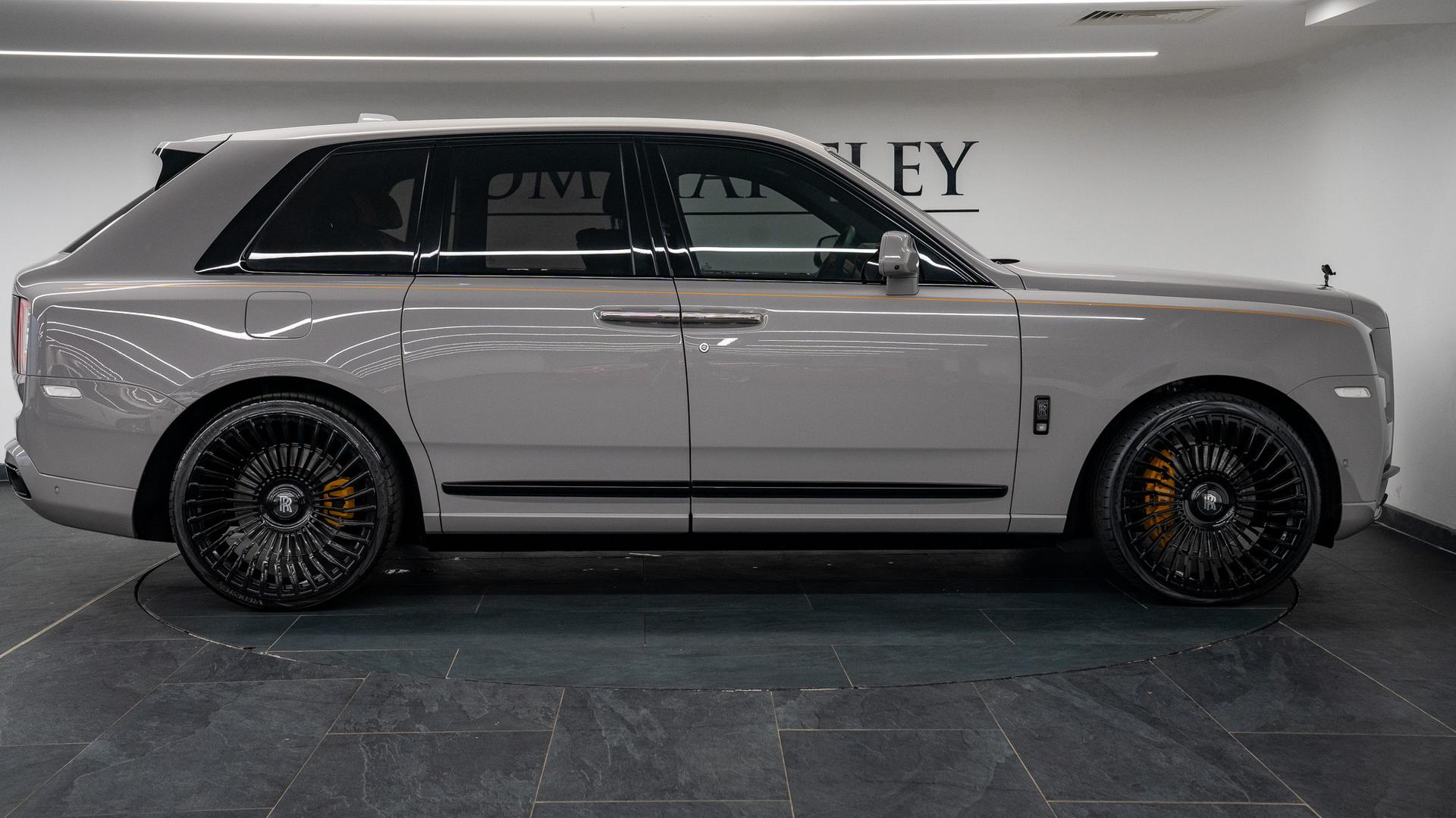 Rolls-Royce Cullinan Photo 62b8e5ae-073c-4fc8-8923-d5c575b5cf7e.jpg