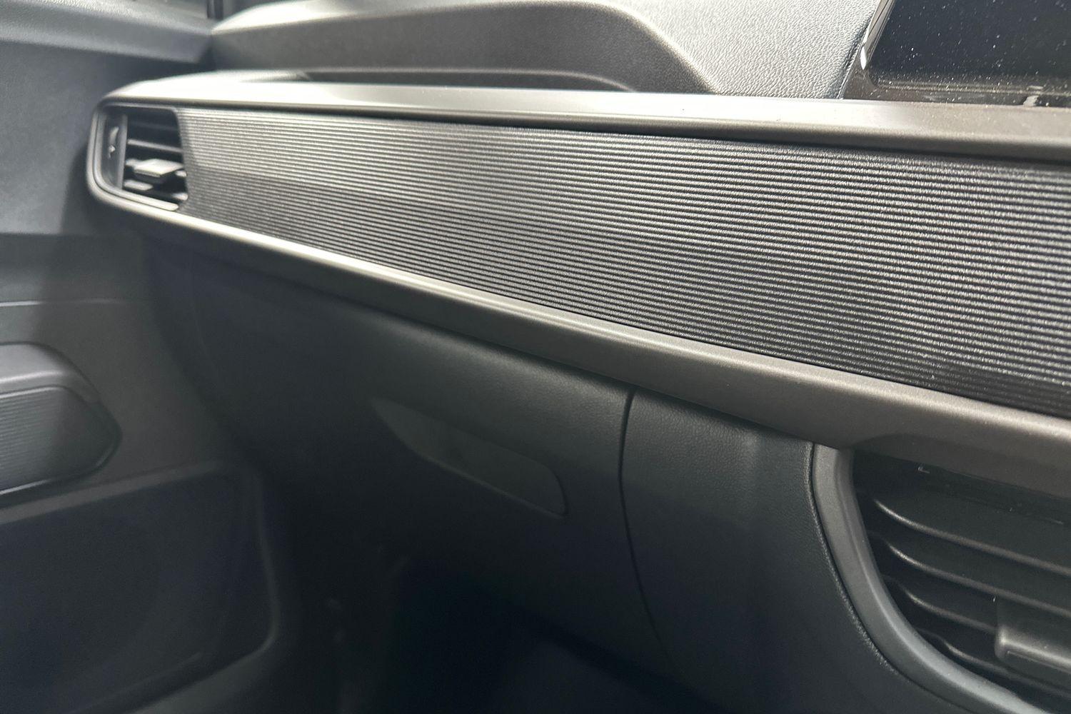 Ford TRANSIT COURIER Photo 18
