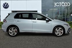 VOLKSWAGEN Golf Photo 4