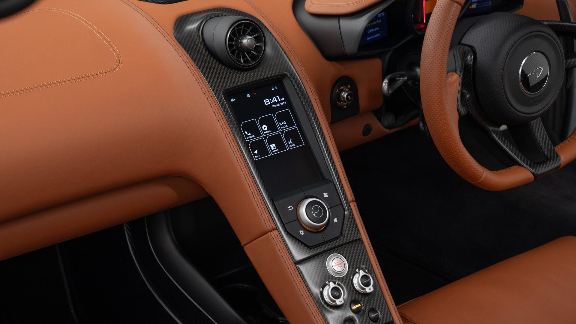 McLaren 675 LT Photo 62e88bd7-c279-465a-8432-ddd5764fd31d.jpg