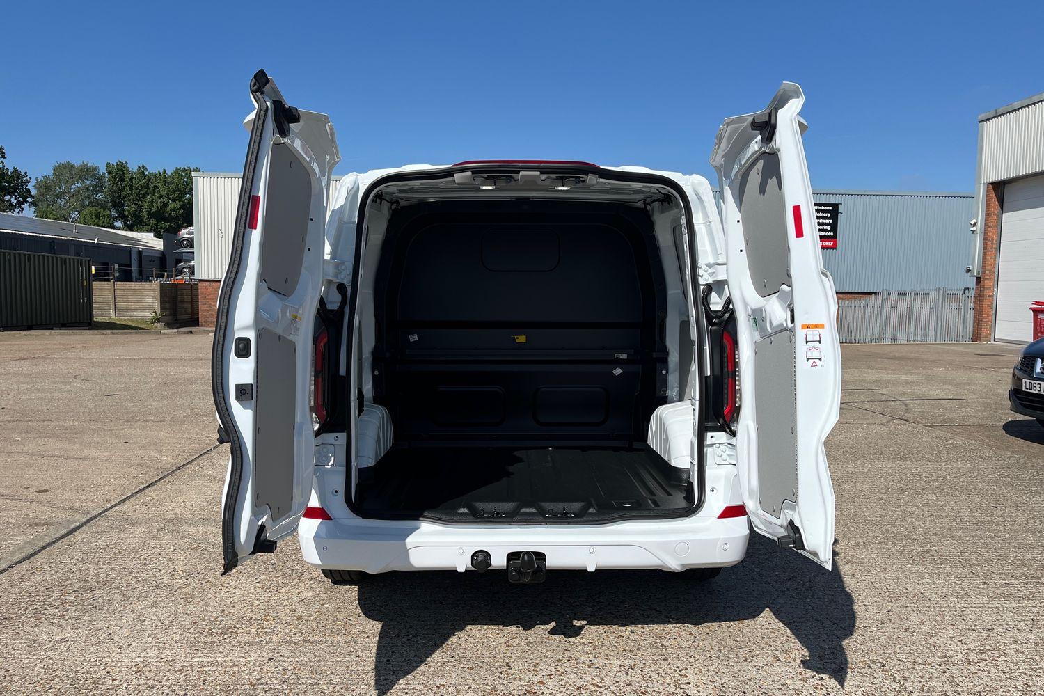 Ford TRANSIT CUSTOM Photo 6