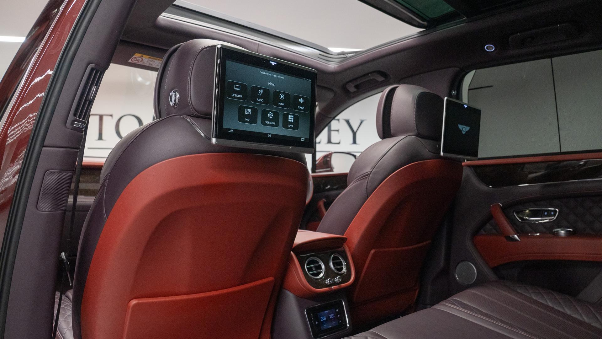 Bentley Bentayga Photo 62ed6ebe-ce02-4777-bbc1-0b097ccf6a9e.jpg