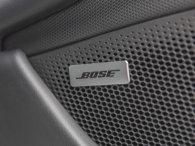 PORSCHE Taycan Photo 28