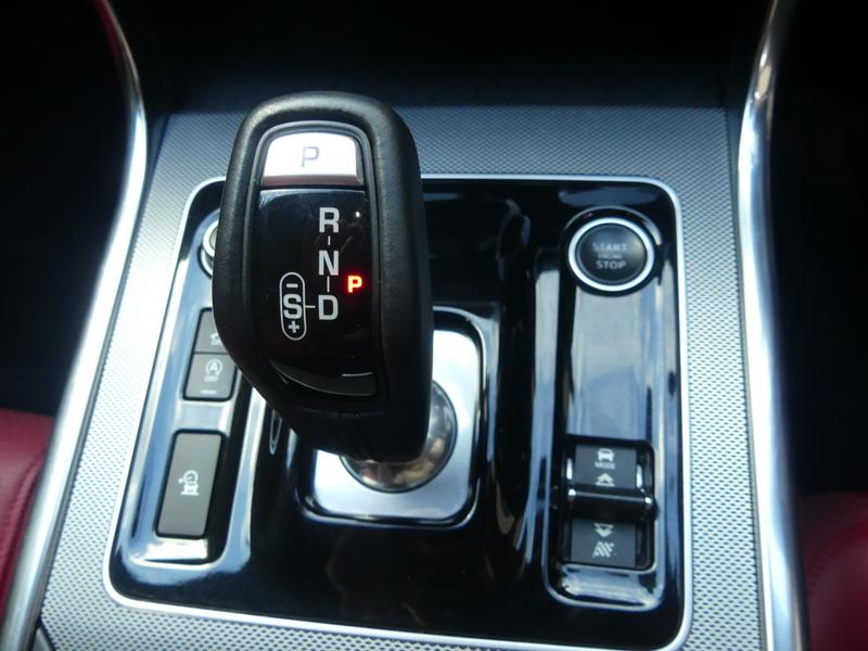 Jaguar XE Photo 62f28ba5-6ec8-44a8-97f0-e2e6f1fa1614.jpg