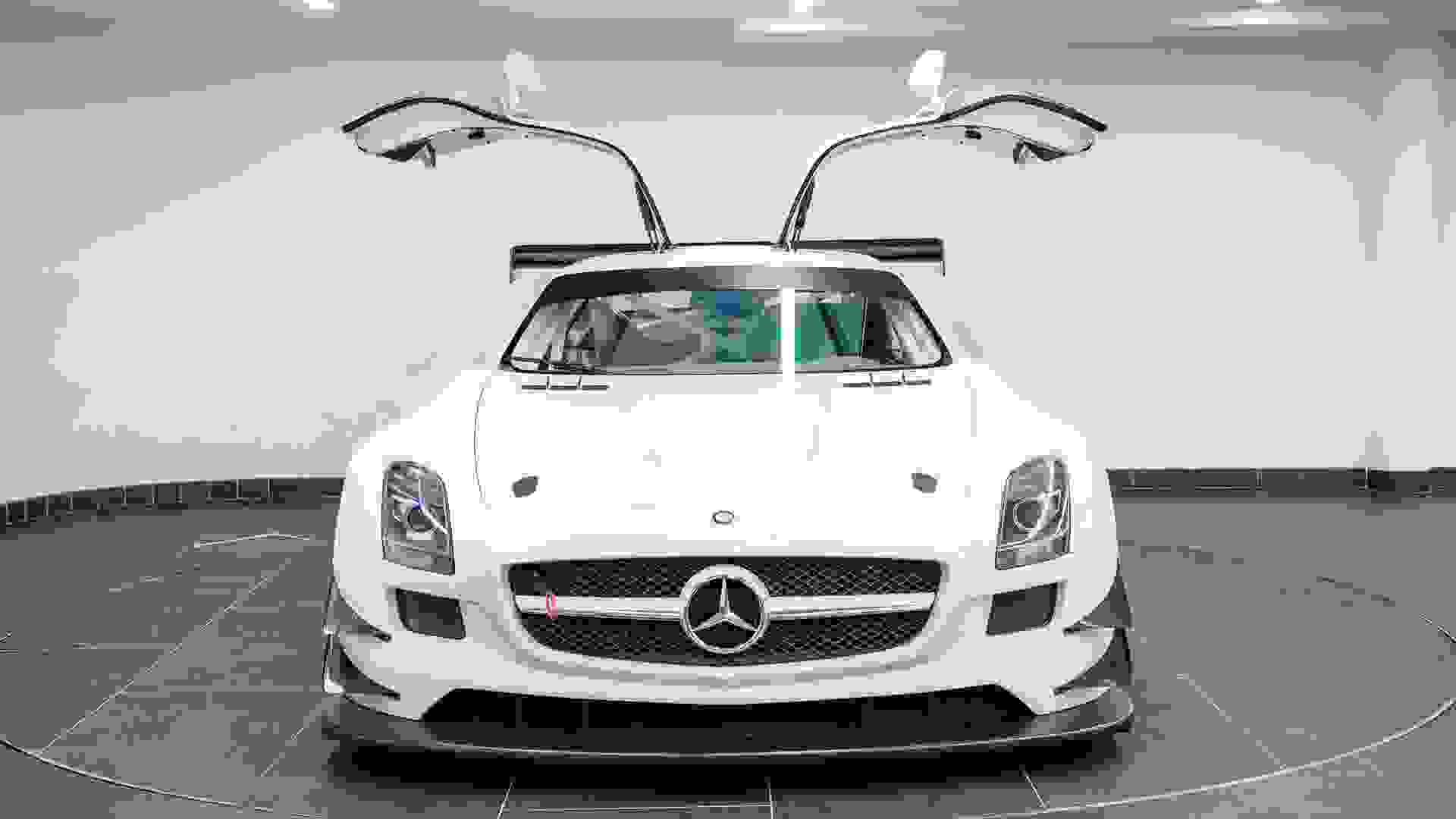 Mercedes-Benz SLS AMG Photo 632c8678-5bac-4481-bed5-7f4b8be64e86.jpg
