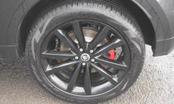 Jaguar E-PACE Photo 33