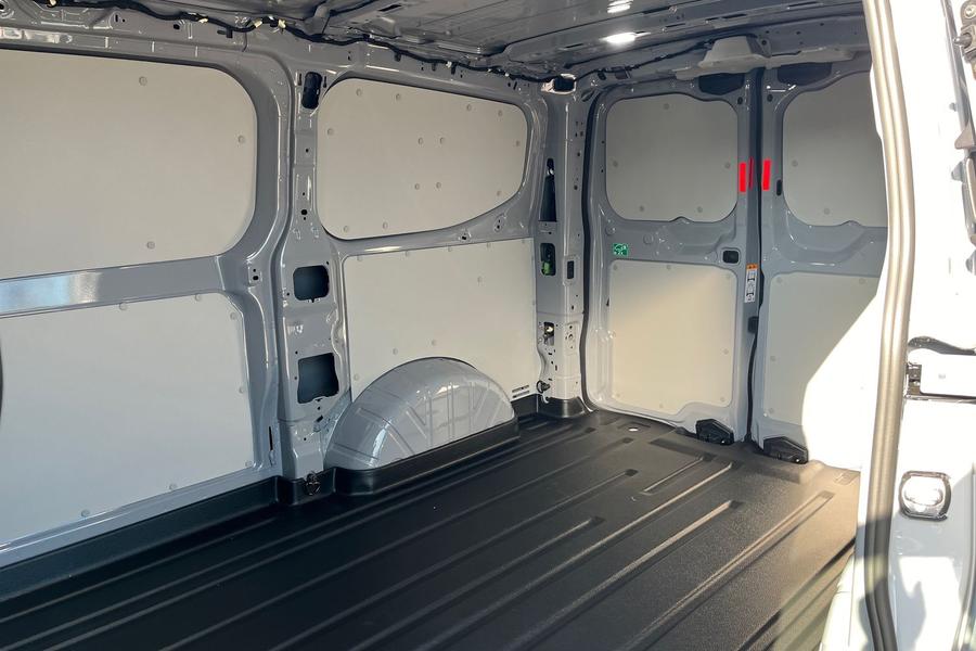 Ford TRANSIT CUSTOM Photo 635343de-99e2-4ace-9e9e-ceb336accb8c.jpg