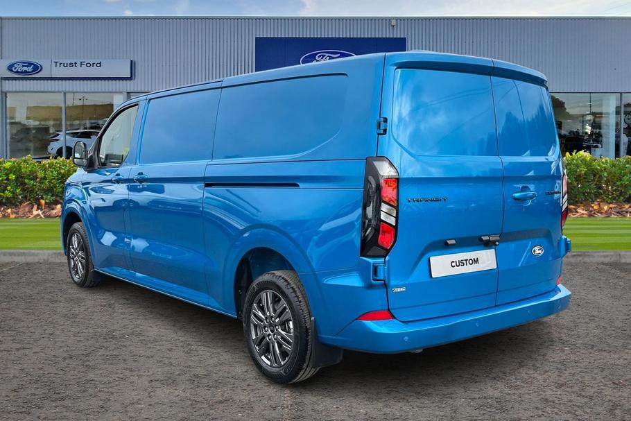 Used Ford TRANSIT CUSTOM CUSTOMPHEV05 2