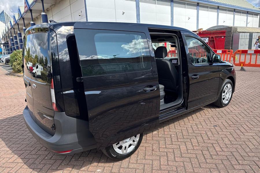 Ford TRANSIT CONNECT Photo 636ff1ef-6cca-428e-bf6c-4170d7b574d1.jpg