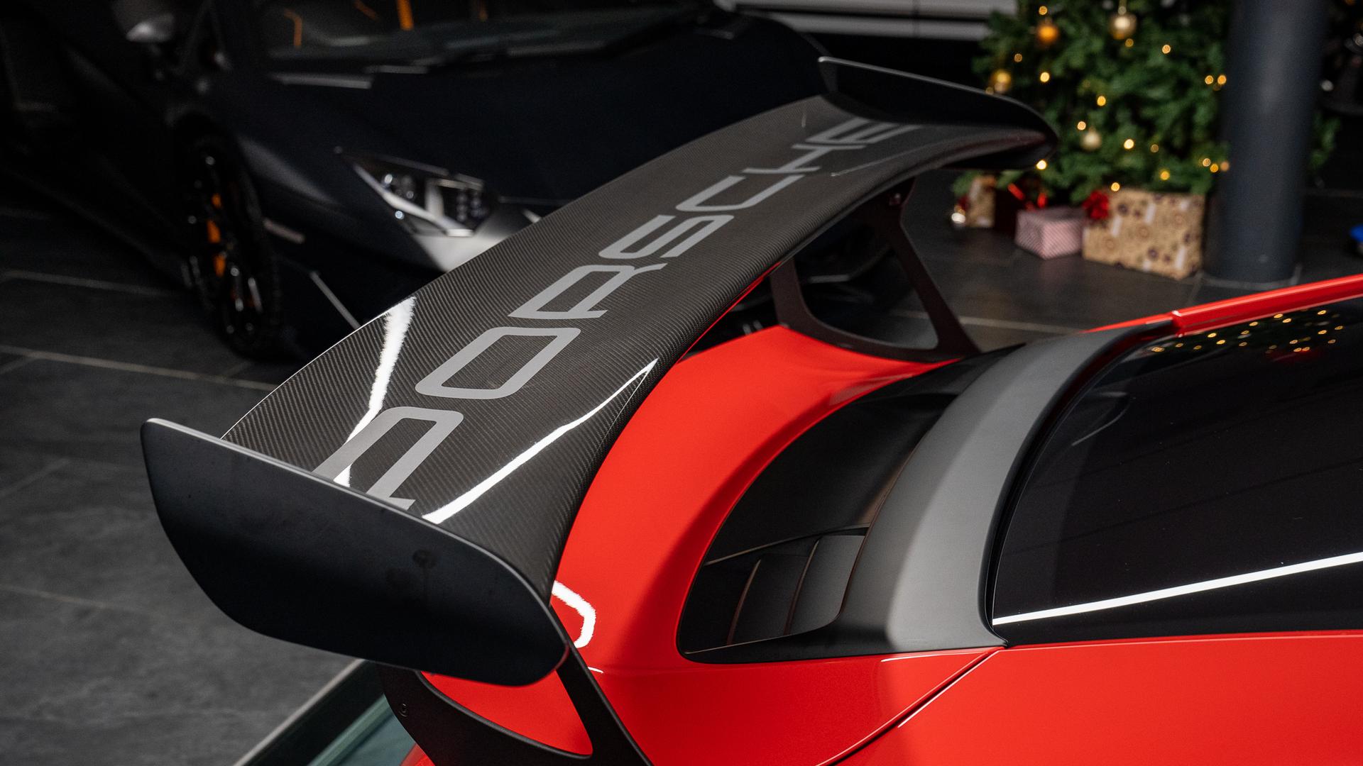 Porsche 911 Photo 63794f4c-8c7a-4468-95d3-99a316c25104.jpg