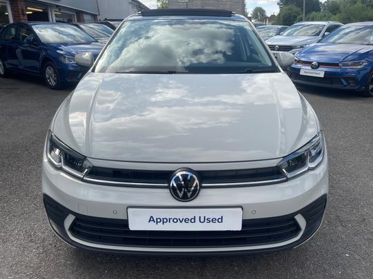 Volkswagen Polo Photo 637a9e44-686c-46ba-b61b-c7a8a17e1332.jpg