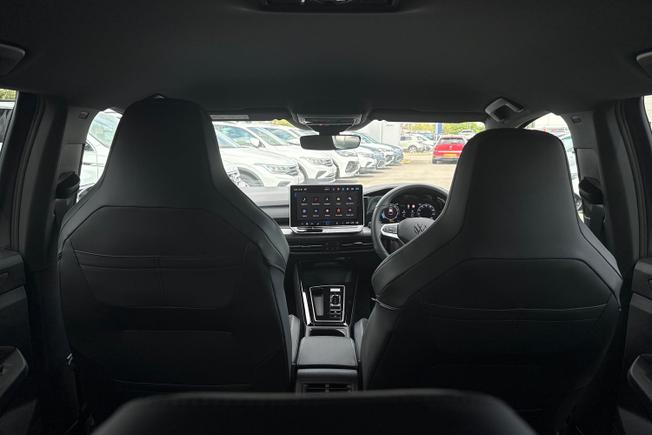 VOLKSWAGEN Golf Photo 33