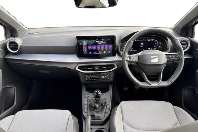 SEAT Ibiza Photo 10