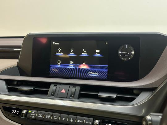Lexus ES Photo 63cae6e0-680a-4e12-ac6e-615213de5cf3.jpg