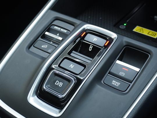 Honda CR-V Photo 63d6396d-4c9e-42ef-aa23-44fc75b8d3d7.jpg