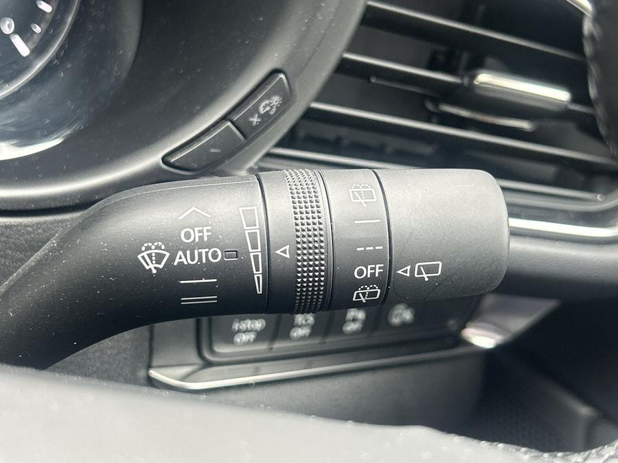 Mazda CX-30 Photo 63d719aa-69cb-441f-8f92-51481ac703f6.jpg