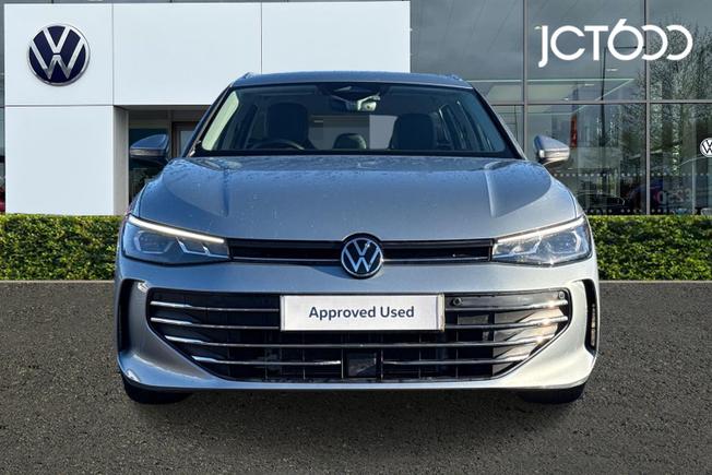 VOLKSWAGEN Passat Photo 6