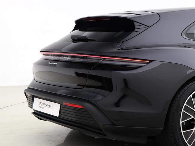 PORSCHE Taycan Photo 18