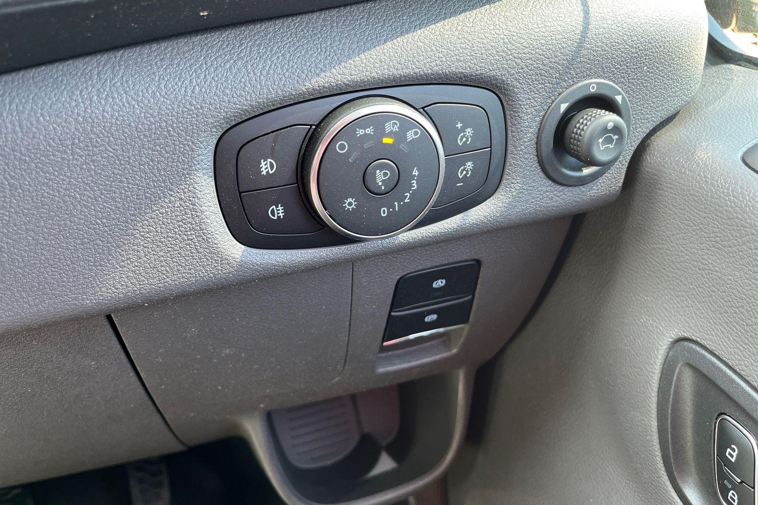 Ford TRANSIT Photo 28