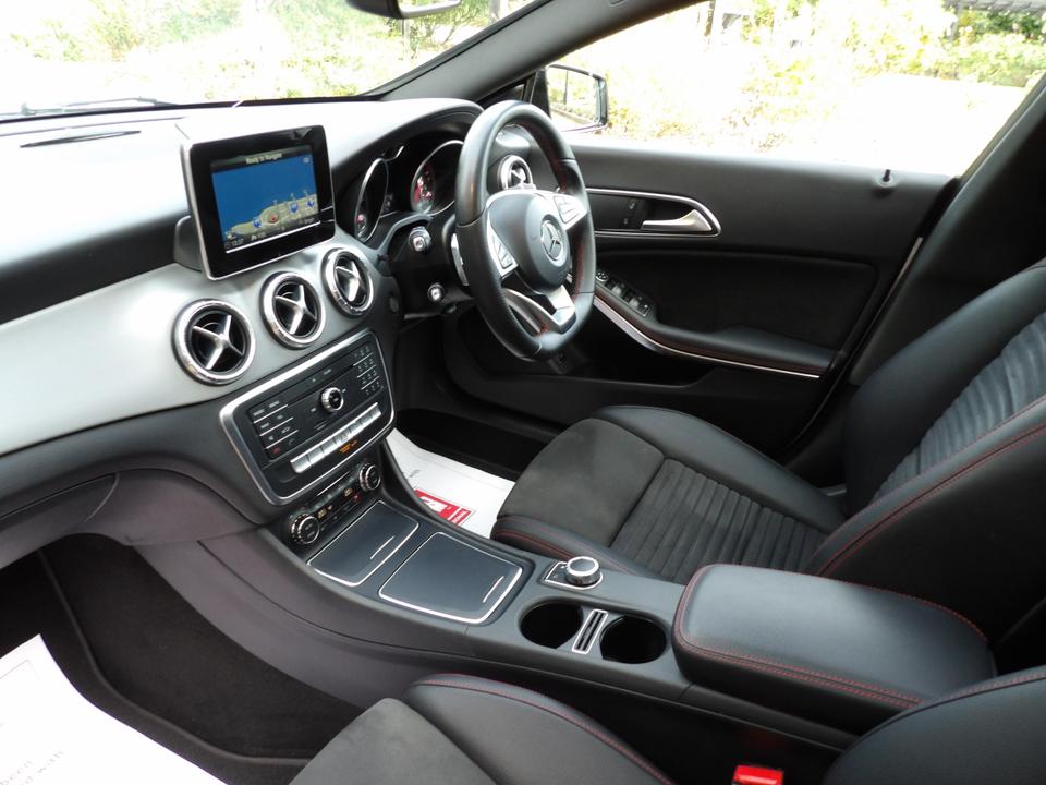 Used Mercedes-Benz CLA RA17TFJ 17