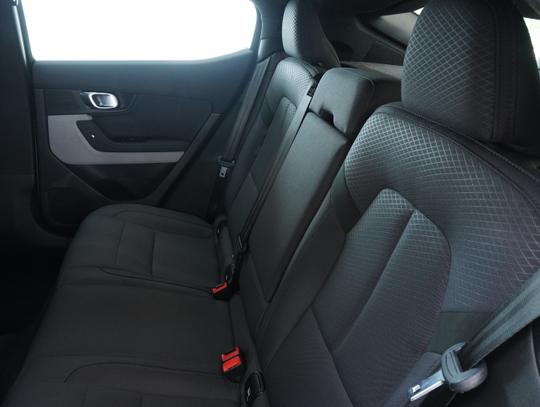 Polestar Polestar 2 Photo 63fee32f-8993-44a2-a022-27ce51650142.jpg