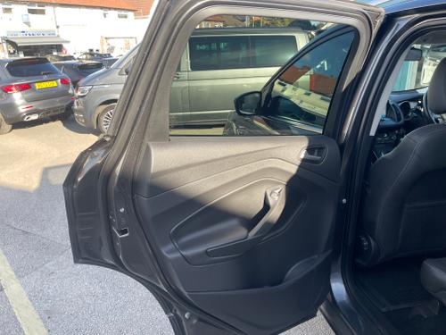 Ford Kuga Photo 64096d12-6eeb-45ec-a57a-cba940eeb333.jpeg