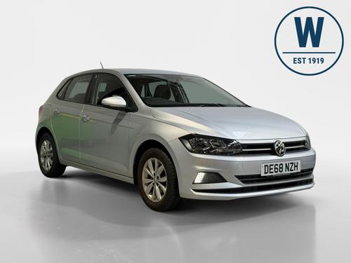 Volkswagen Polo Photo 64358141-67c4-49a8-bf99-9156374924b8.jpeg