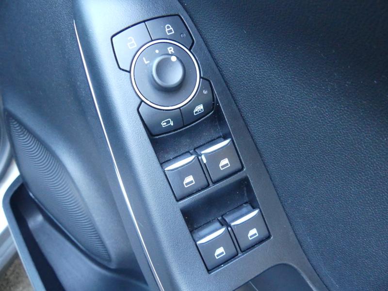 Ford Puma Photo 6442c9e0-cea4-4b2f-a45b-88c1c2802bb9.jpg