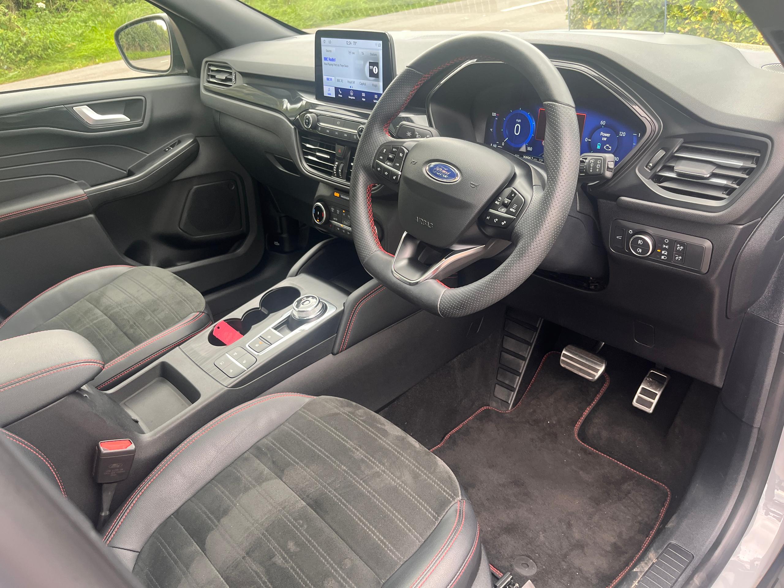 Used Ford Kuga AO73OJX 35