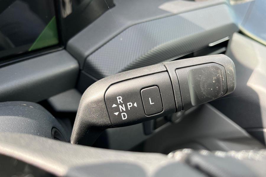 Ford TRANSIT CUSTOM Photo 644ca1b2-4071-4f1a-b930-04a0d844dd7e.jpg