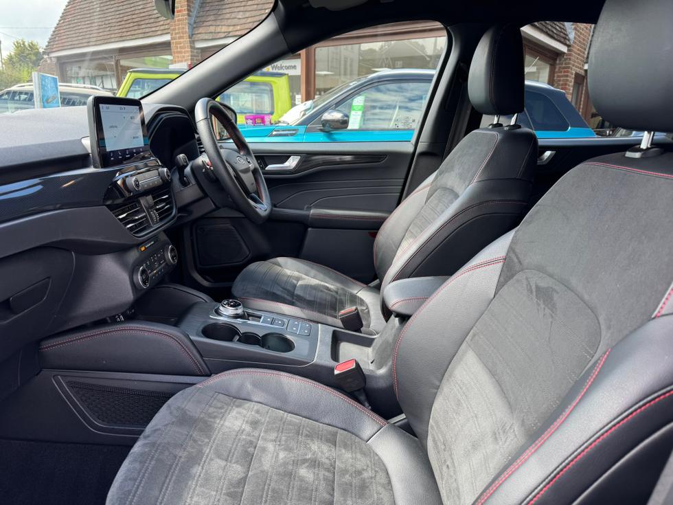 Ford Kuga Photo 645af04b-23fe-40d6-9700-57458a4c0092.JPEG