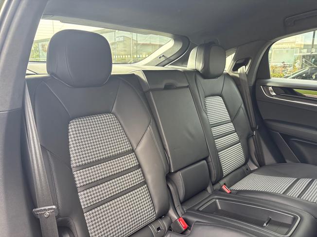 PORSCHE Cayenne Photo 28