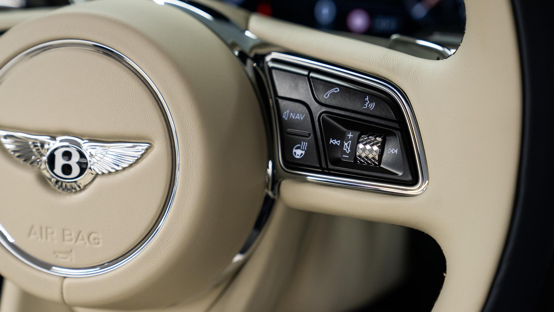 Bentley Continental Photo 646b6b79-840c-407f-a00c-c6643d00b296.jpg