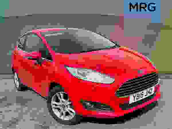 Used 2015 Ford FIESTA 1.0 EcoBoost Zetec 3dr Red at Chippenham Motor Company