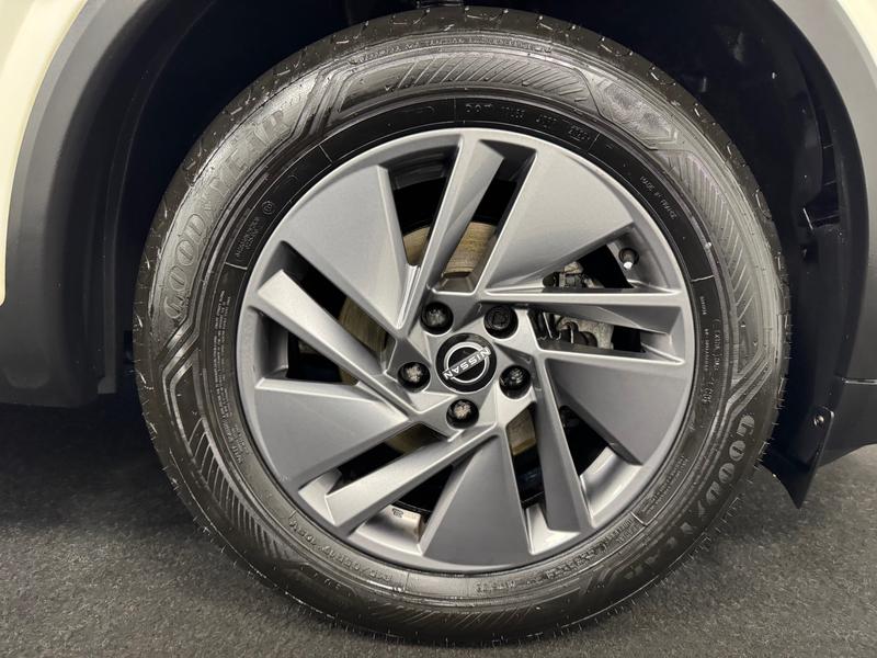 Nissan Qashqai Photo 6480f5ac-0901-4c5a-93ea-e79f7df025db.jpg