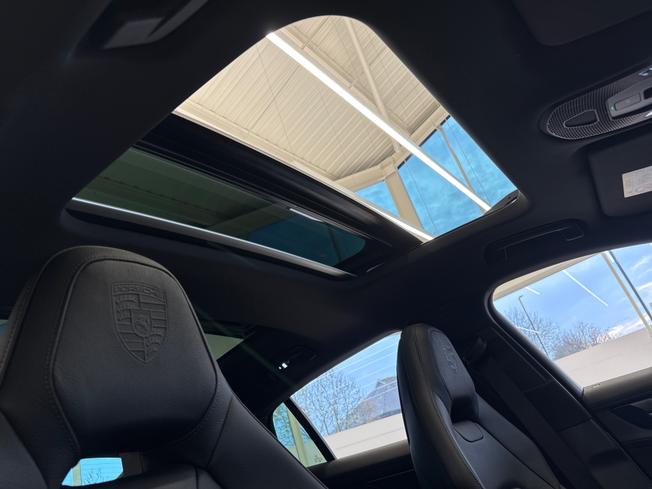 PORSCHE Panamera Photo 28