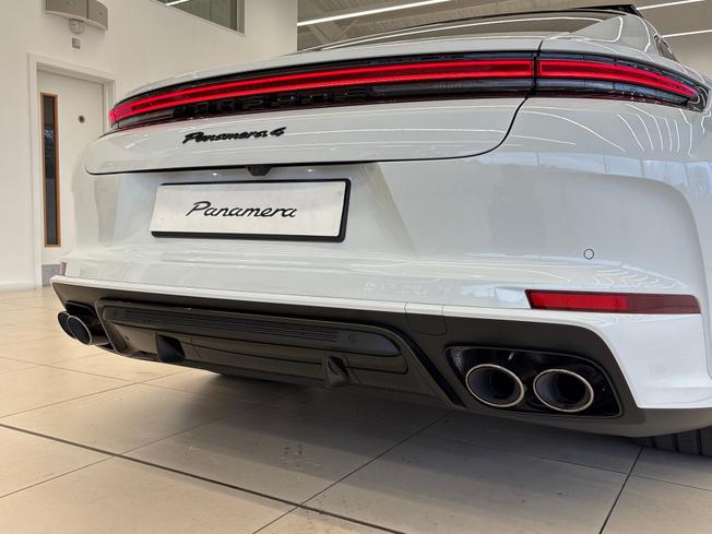 PORSCHE Panamera Photo 55