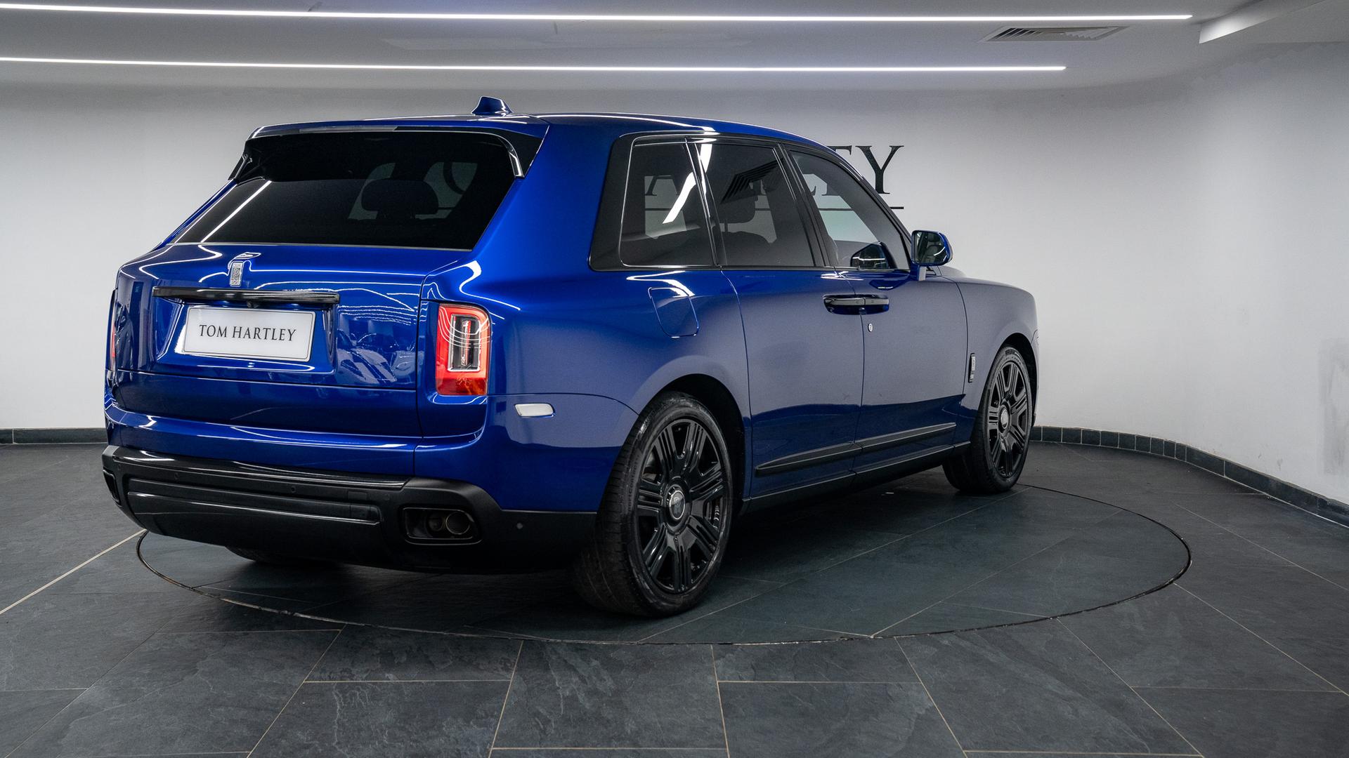 Rolls-Royce Cullinan Photo 64b7dfbc-d5f7-4c79-8ecd-6d48925c01e0.jpg